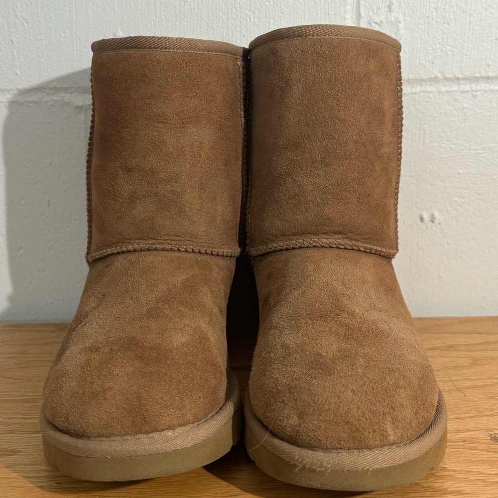 UGG Classic Short II boot